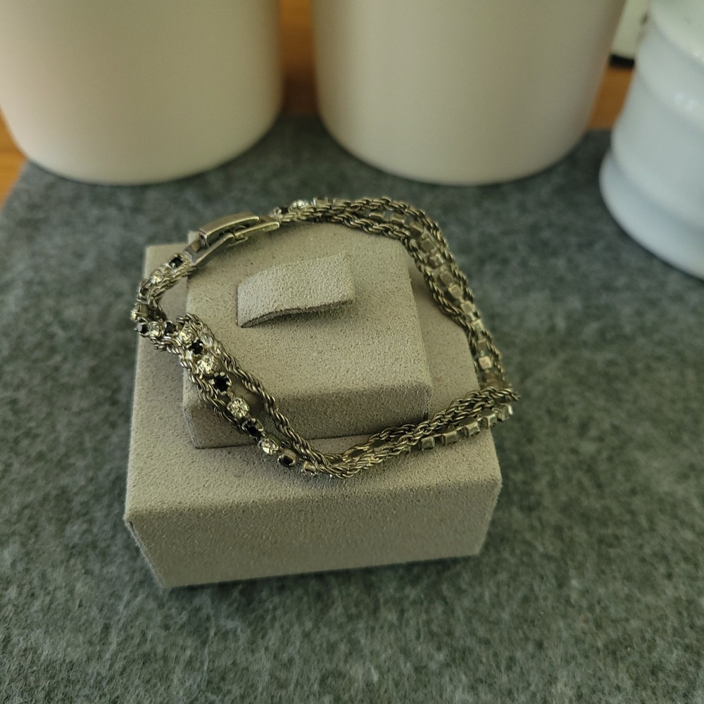 Silver-Tone Multi-Strand Rhinestone Rope Chain Bracelet 7" - Picture 4 of 6
